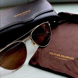 Oliver People’s Sunglass with case